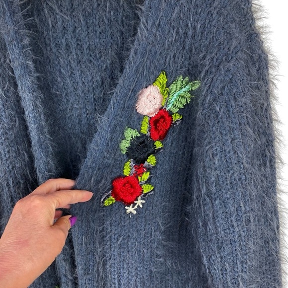 Pol Long Cardigan Sweater Gray Open Front Women’s Size M Embroidered Warm Cozy - Picture 5 of 10